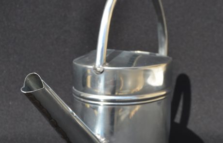 Arrosoir fait main en zinc - avant