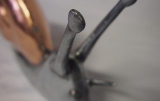 Sculpture d'escargot en zinc et cuivre - avant