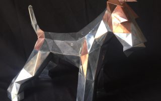 Sculpture fox-terrier fait main en zinc et cuivre - côté