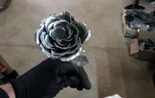 Rose en zinc fait main