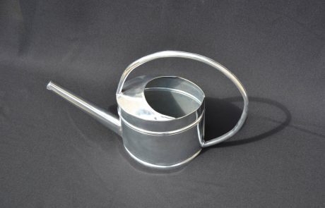 Arrosoir fait main en zinc - dessus